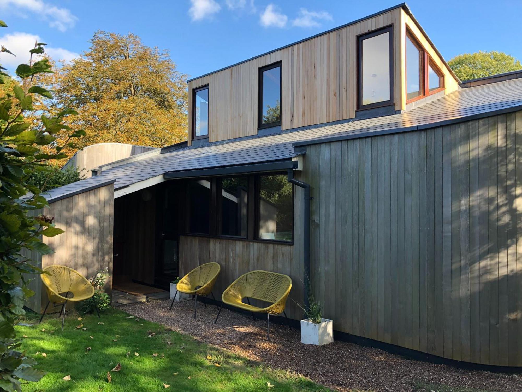 Unique & Rural Child Friendly Annexe With Large Gardens, Games & Tennis Court - Chichester Holiday Properties Exteriör bild