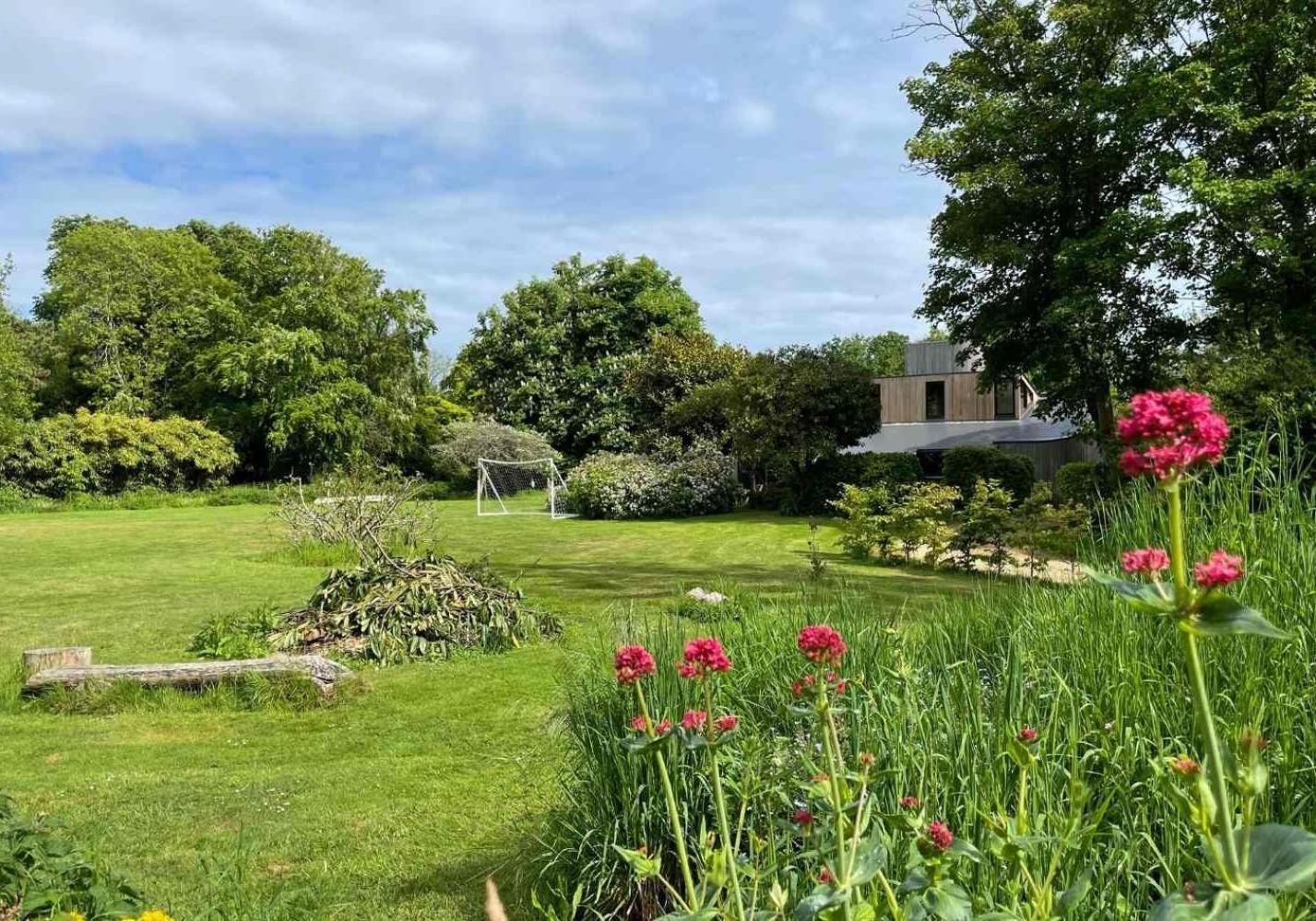 Unique & Rural Child Friendly Annexe With Large Gardens, Games & Tennis Court - Chichester Holiday Properties Exteriör bild